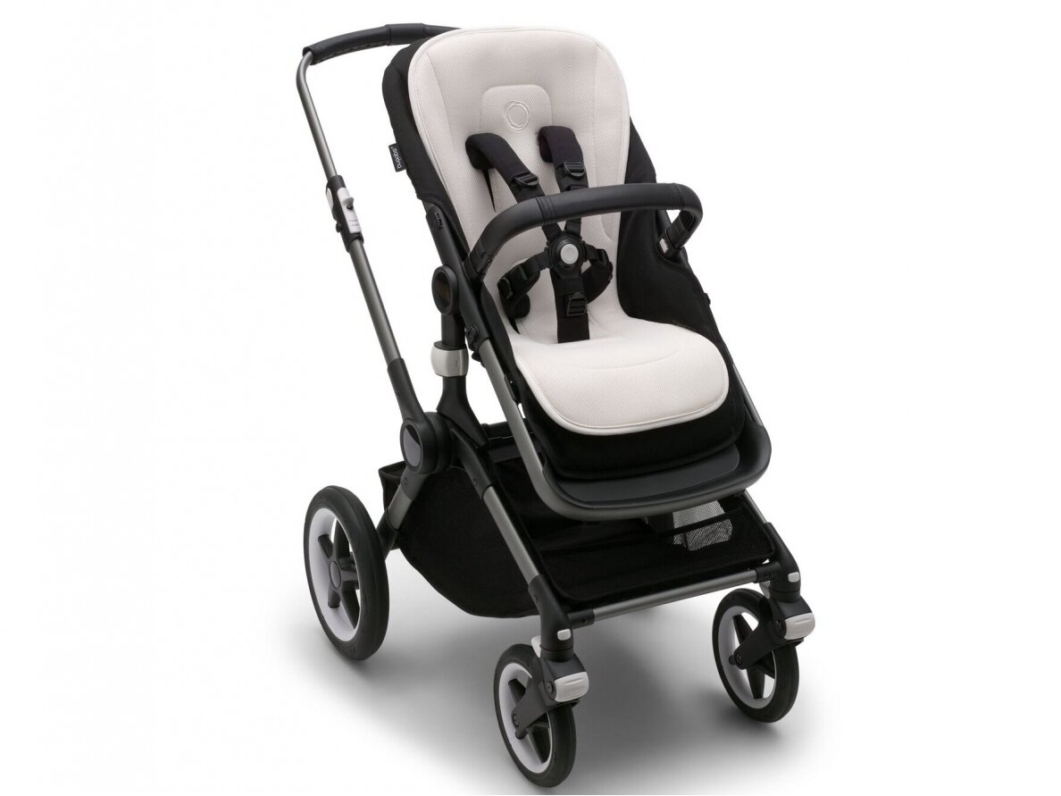 Bugaboo breezy seat liner FRESH WHITE 1 Bugaboo breezy seat liner FRESH WHITE 1