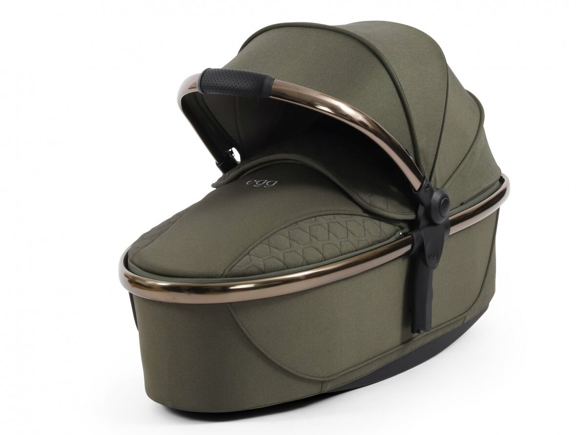 egg3® Carrycot Hunter Green 1 egg3® Carrycot Hunter Green 1
