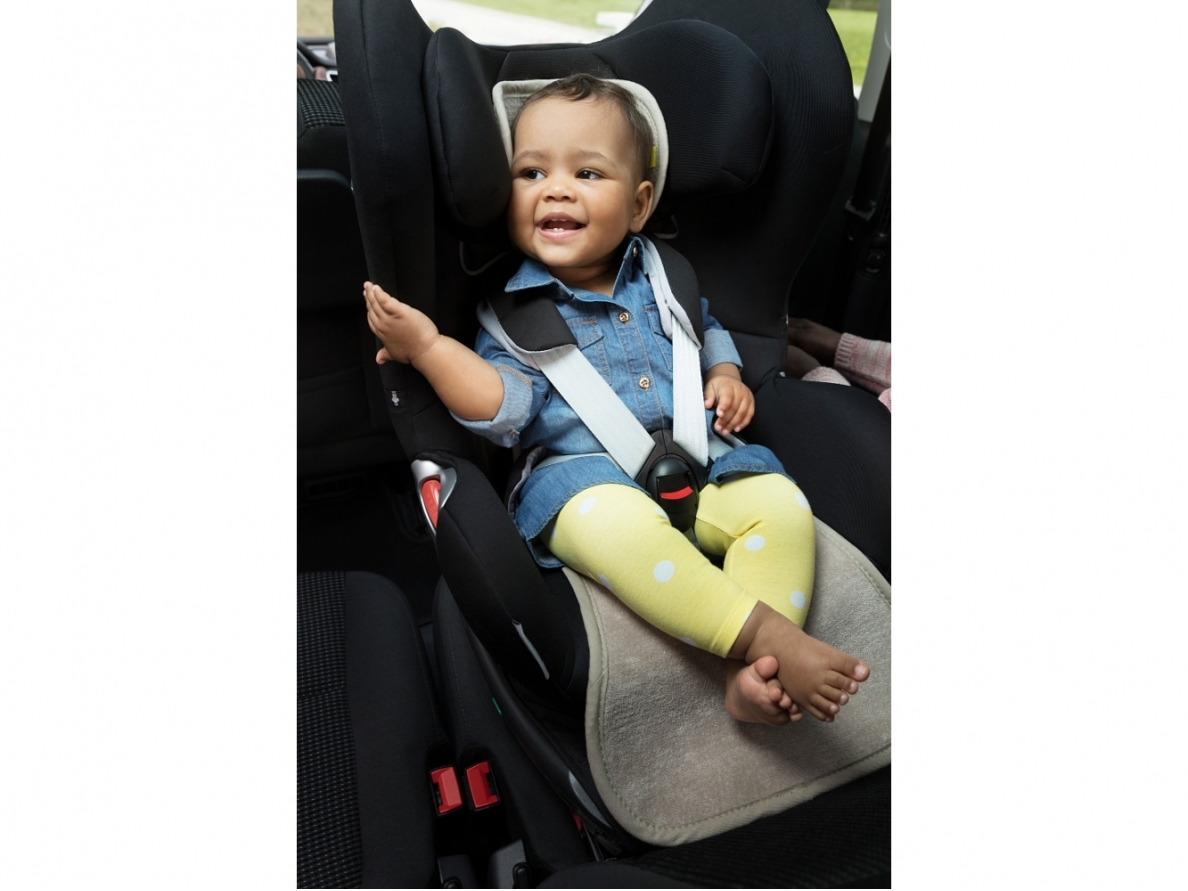 Aeromoov Įdėklas nuo prakaitavimo autokėdutei 15-36kg Sand GR2/3 5 Aeromoov Įdėklas nuo prakaitavimo autokėdutei 15-36kg Sand GR2/3 5