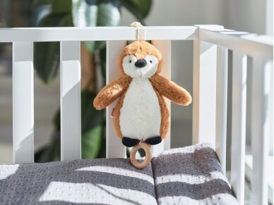 Jollein muzikinis kabinamas žaislas Pinguin Caramel 1 Jollein muzikinis kabinamas žaislas Pinguin Caramel 1