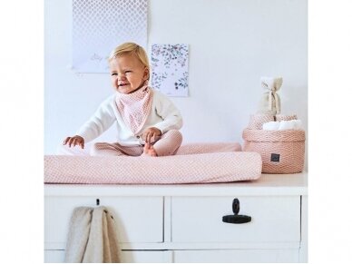 Шпаргалка Jollein с резинкой Snake Pale Pink 40x80 см. 4 Шпаргалка Jollein с резинкой Snake Pale Pink 40x80 см. 4