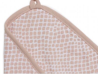 Jollein rankšluostis Snake Pale Pink 75 x 75 cm 2 Jollein rankšluostis Snake Pale Pink 75 x 75 cm 2