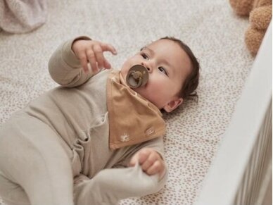 Jollein seilinukas Bib Bandana Stargaze Leaf Biscuit 2vnt 4 Jollein seilinukas Bib Bandana Stargaze Leaf Biscuit 2vnt 4